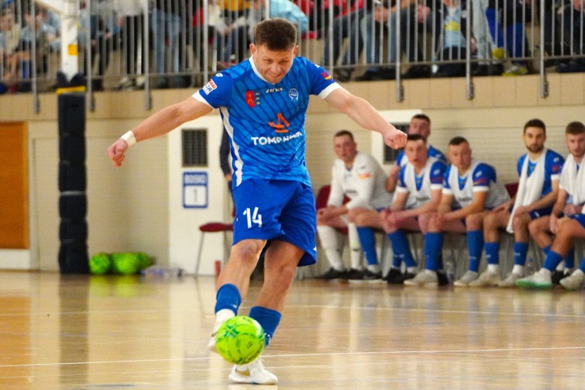 Moravia Tompawex Obice po znakomitym meczu awansowała do 1/8 finału Pucharu Polski w futsalu. Tak zawodnicy i kibice fetowali ten sukces