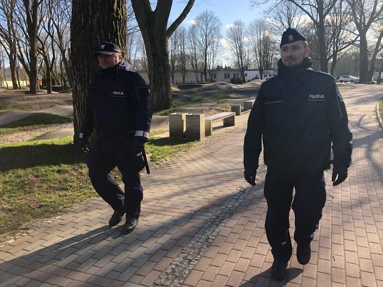Świąteczna walka słupskiej policji z koronawirusem