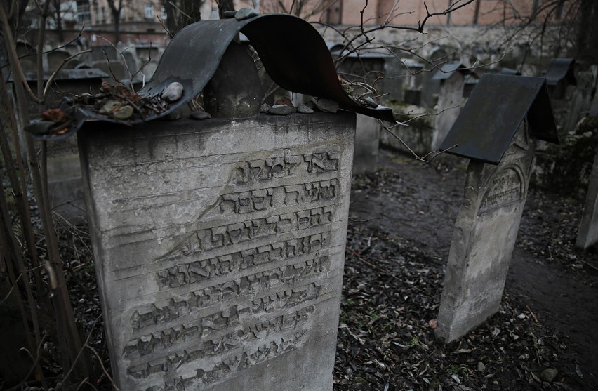 Kraków. Zapraszamy na wirtualny spacer po najstarszym cmentarzu żydowskim [GALERIA]