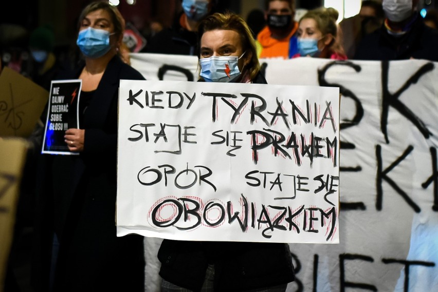 Strajk kobiet w Gliwicach

ZOBACZCIE KOLEJNE ZDJĘCIA >>>