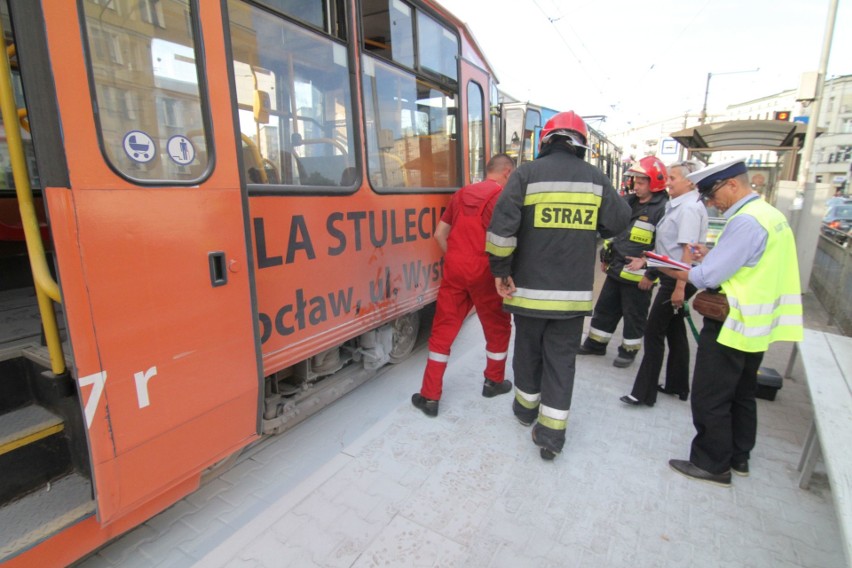 Pożar tramwaju przy placu Legionów