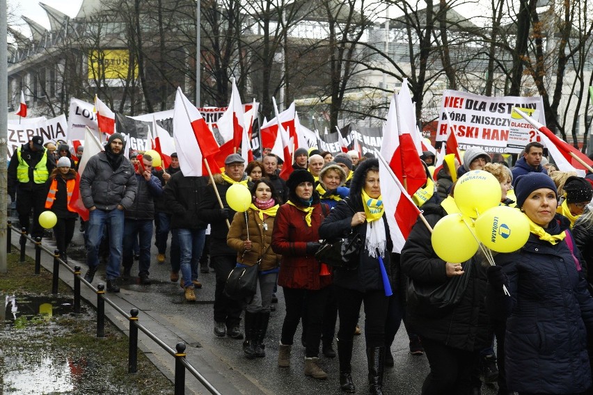 Kieleccy handlowcy uczestniczyli w proteście w Warszawie