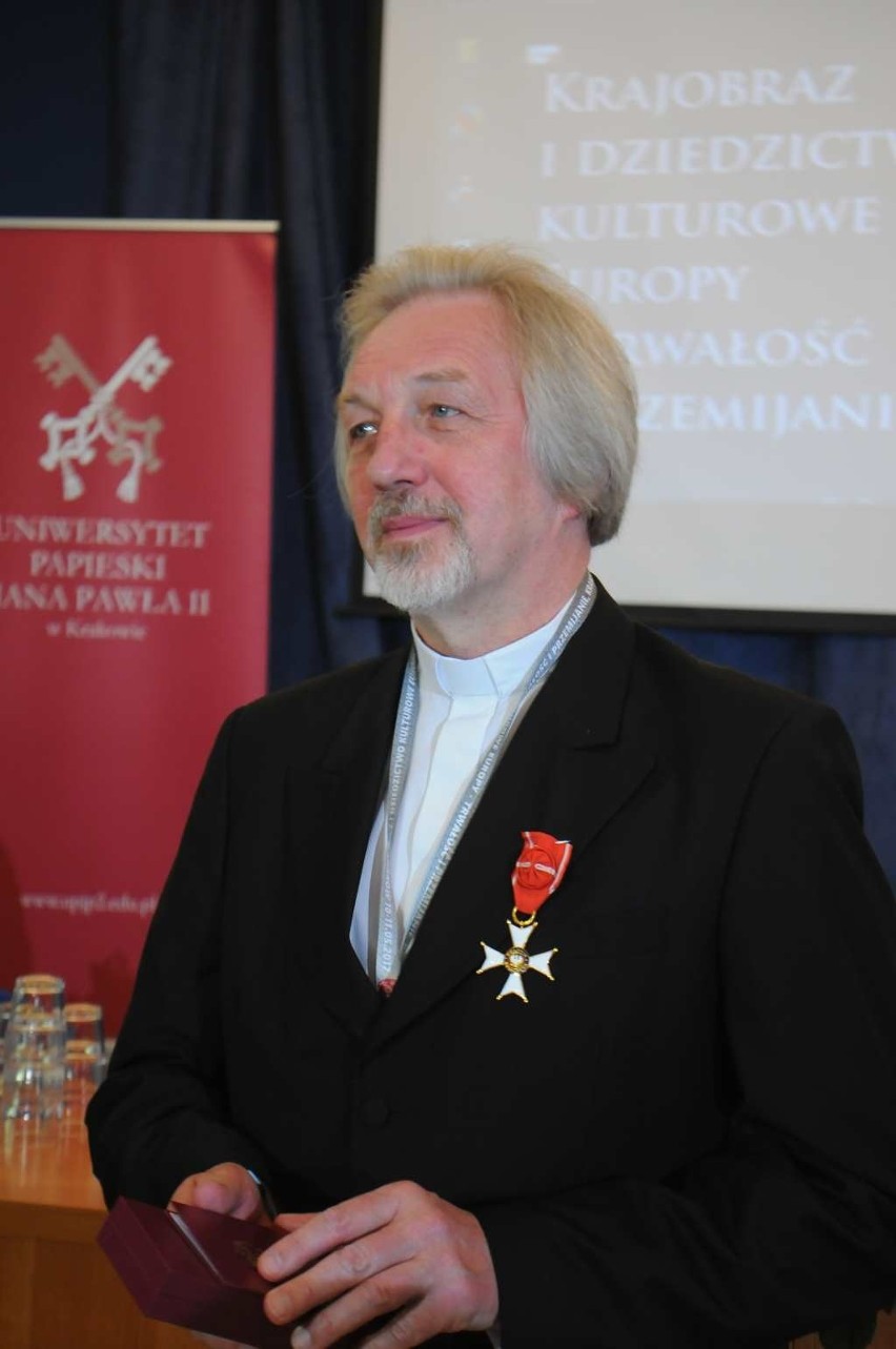 Order Odrodzenia Polski dla ks. prof. Mareckiego [ZDJĘCIA, WIDEO]