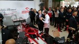 Robert Kubica i reszta Alfa Romeo Racing Orlen w Warszawie. Tutaj odbyła się oficjalna prezentacja zespołu