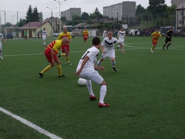 Mistrzostwa rozpoczęły się od meczu zawodników Jagielloni Białystok i KGHM Zagłębia Lubin.
