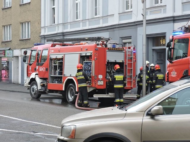 49-latek podpalił piwnicę w kamienicy przy ulicy Kubsza w Wodzisławiu Śl.