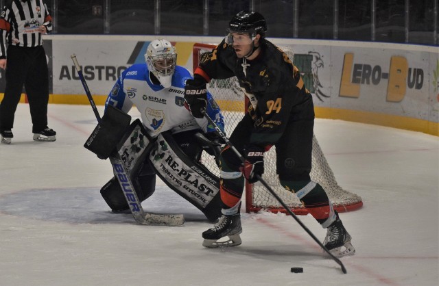 Pierwszy mecz hokejowego półfinału play-off: Tauron/Re-Plast Unia Oświęcim - GKS Tychy 2:0.