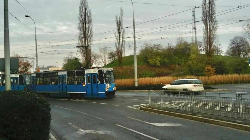 Awaria zasilania na Jedności Narodowej. Nie jeżdżą tramwaje