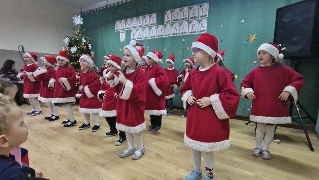 W Gminnym Przedszkolu nr 1 w Sępólnie Krajeńskim odbył się konkurs kolęd i pastorałek. W wydarzeniu wzięły udział dzieci, a także goście m.in. z Uniwersytetu III Wieku.