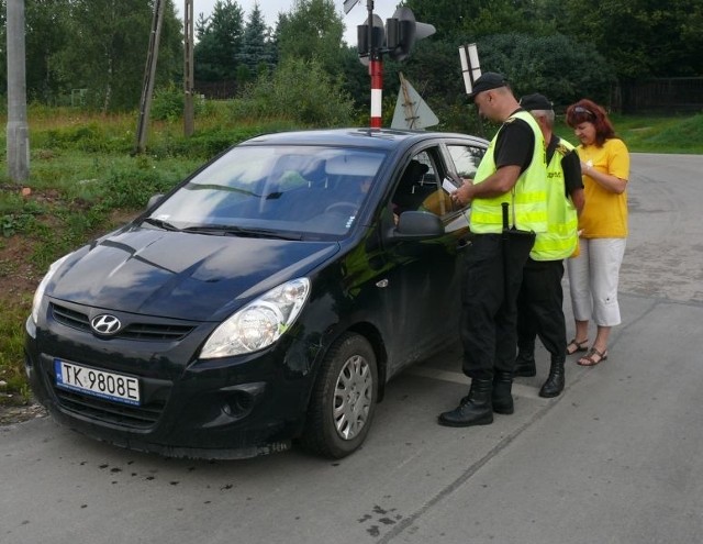 Kierowcy otrzymywali specjalne ulotki informujące o akcji.