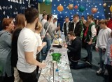 Dzień Otwarty w Liceum Ogólnokształcacym w Białobrzegach. Były eksperymenty i doświadczenia, filmy - chwalili się tym co mają najlepszego