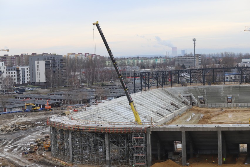 Budowa Zagłębiowskiego Parku Sportowego w Sosnowcu trwa,...