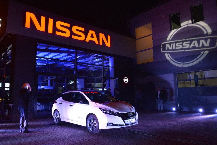 W piątek otwarto nowego salon Nissana w Kielcach. Mieści się...