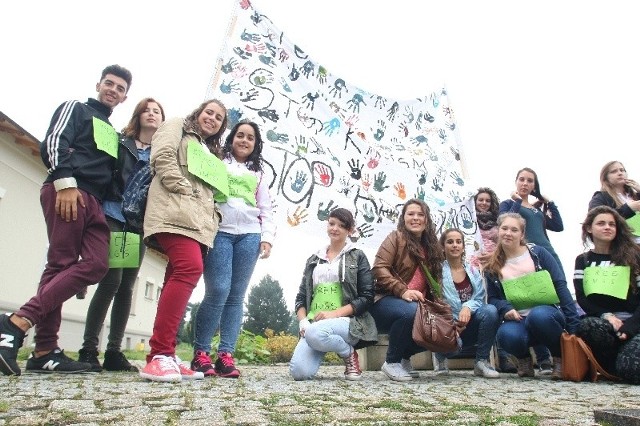 W projekcie &#8222;Stop rasism&#8221; wzięła udział młodzież ze Stąporkowa, z Hiszpanii i Rumunii.