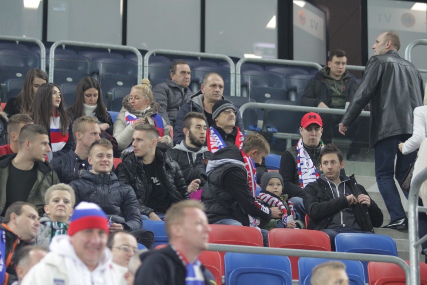 Górnik Zabrze - Śląsk Wrocław. Kibice odśpiewali hymn ZDJĘCIA KIBICÓW