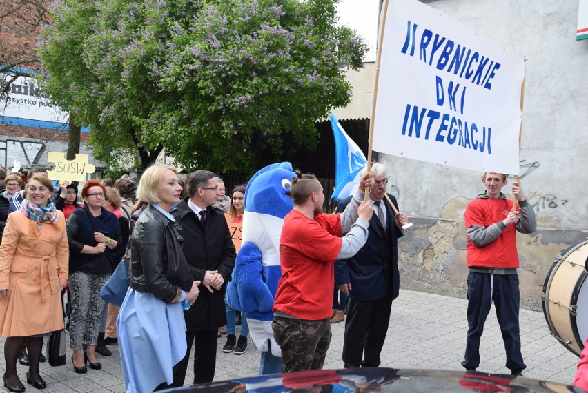 Kolorowy korowód zainaugurował II Rybnickie Dni Integracji