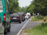 Majówka na drogach w Koszalinie i regionie. Uwaga na objazdy i utrudnienia. Policja zapowiada więcej kontroli