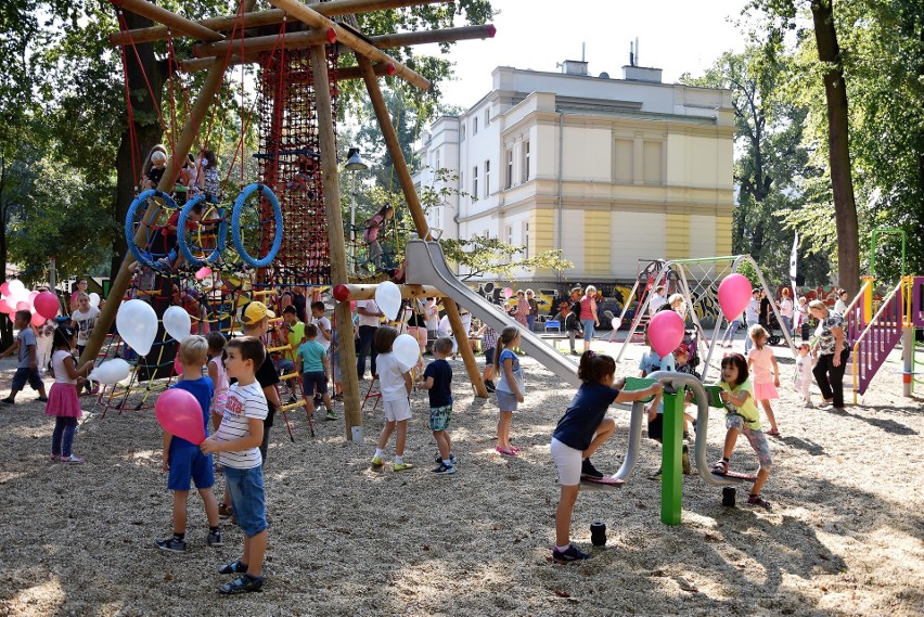 Nowy plac zabaw przy MDK Opole - otwarcie