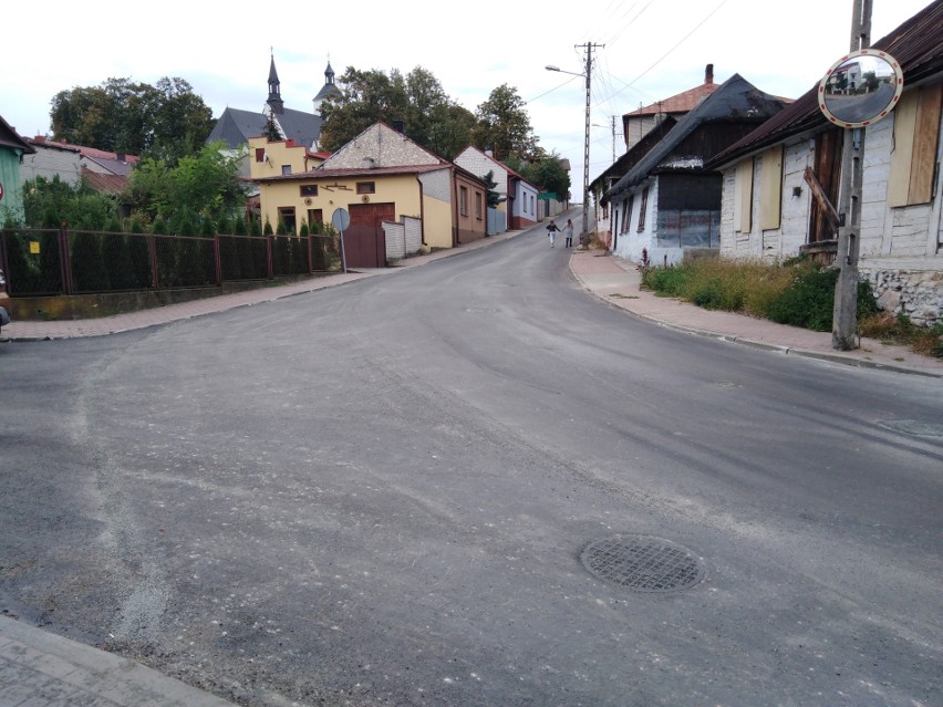 W Małogoszczu wyremontowano trzy ważne ulice: Piłsudskiego,...