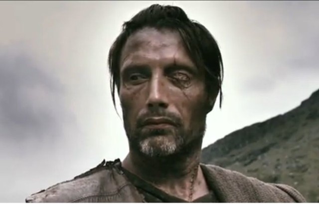 Scena z filmu "Valhalla rising". Na zdjęciu Mads Mikkelsen