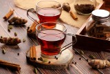 Zastrzyk energii i spalacz tłuszczu w jednym. Magiczna herbata jogina pobudza lepiej niż kawa, ułatwia też odchudzanie. Rozgrzeje cię zimą