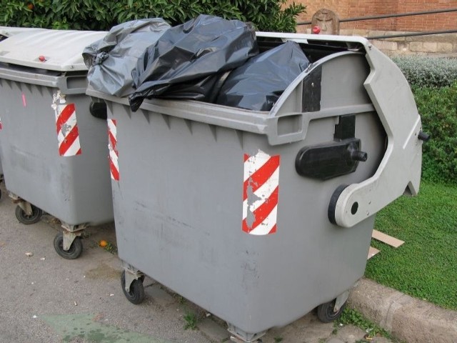 Kruszwiccy radni podjęli uchwałę obniżającą stawki za wywóz śmieci do 8 i 16 zł.