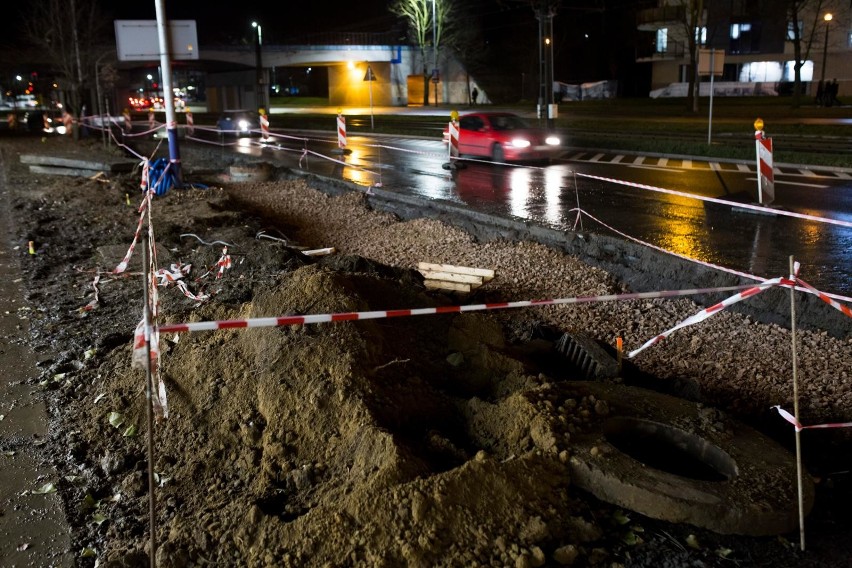 Kraków. Inwestycja dewelopera i utrudnienia w ruchu na al. Pokoju [ZDJĘCIA, WIZUALIZACJE]