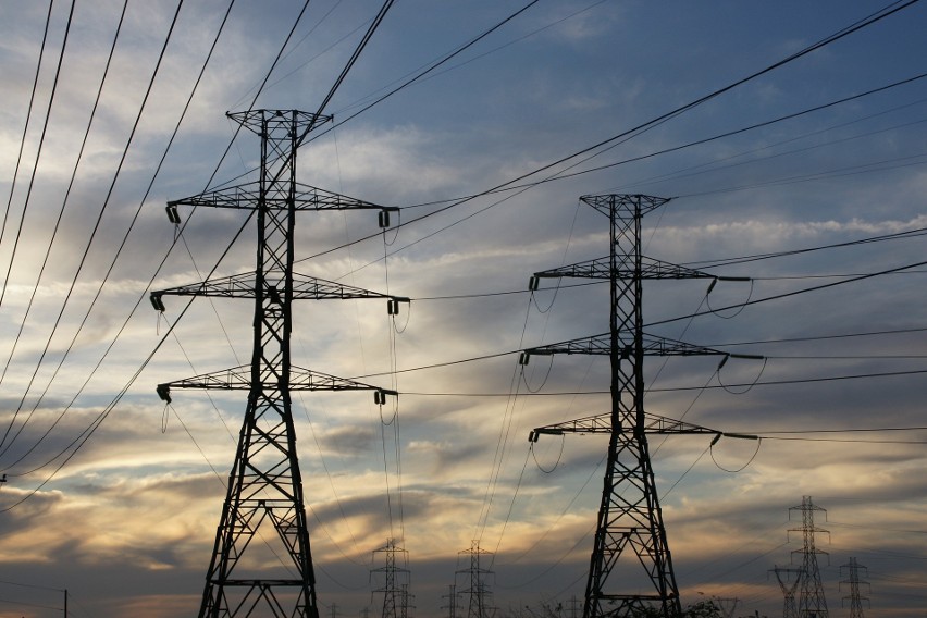 Sprzedawcy energii elektrycznej muszą uwzględnić 12% obniżkę...