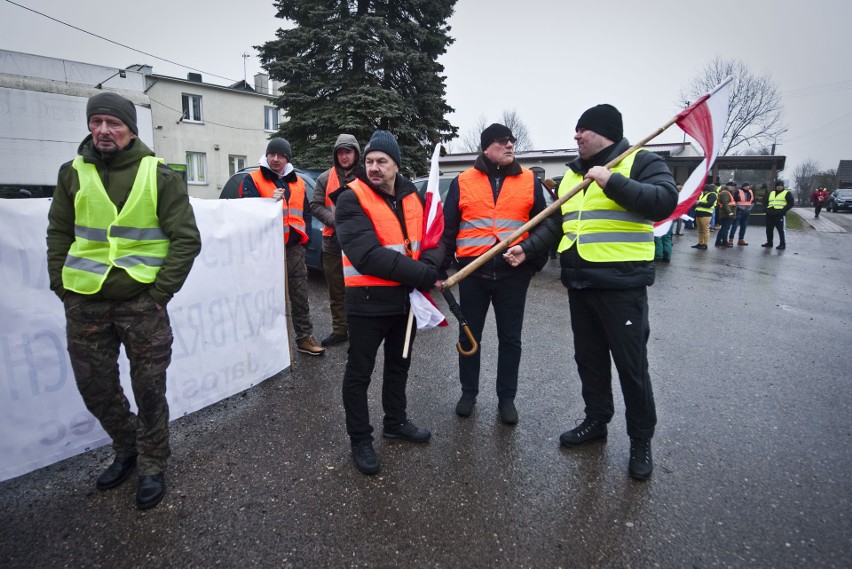 Droga krajowa nr "6" w Malechowie była w czwartek cyklicznie...