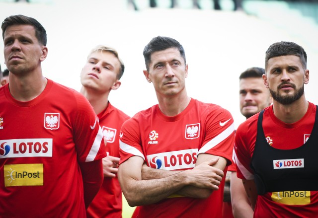 Robert Lewandowski jest w centrum zainteresowania światowych mediów