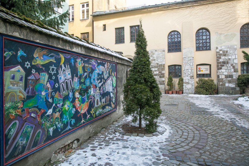 Synagoga Poppera przy ulicy Szerokiej 16. Została ufundowana...