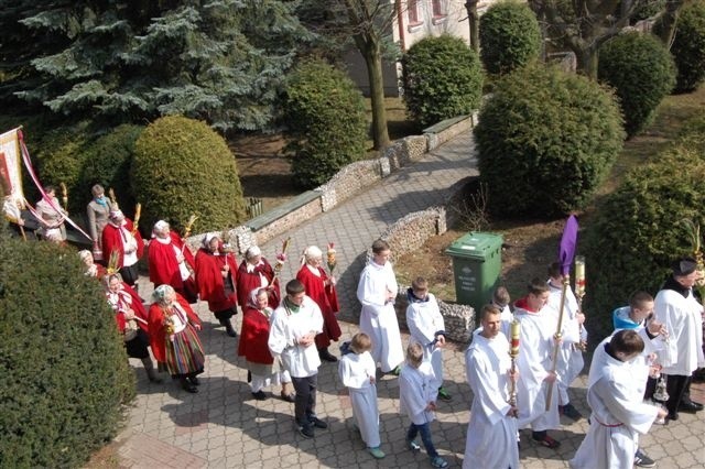 Niedziela Palmowa w Kałkowie z biskupem