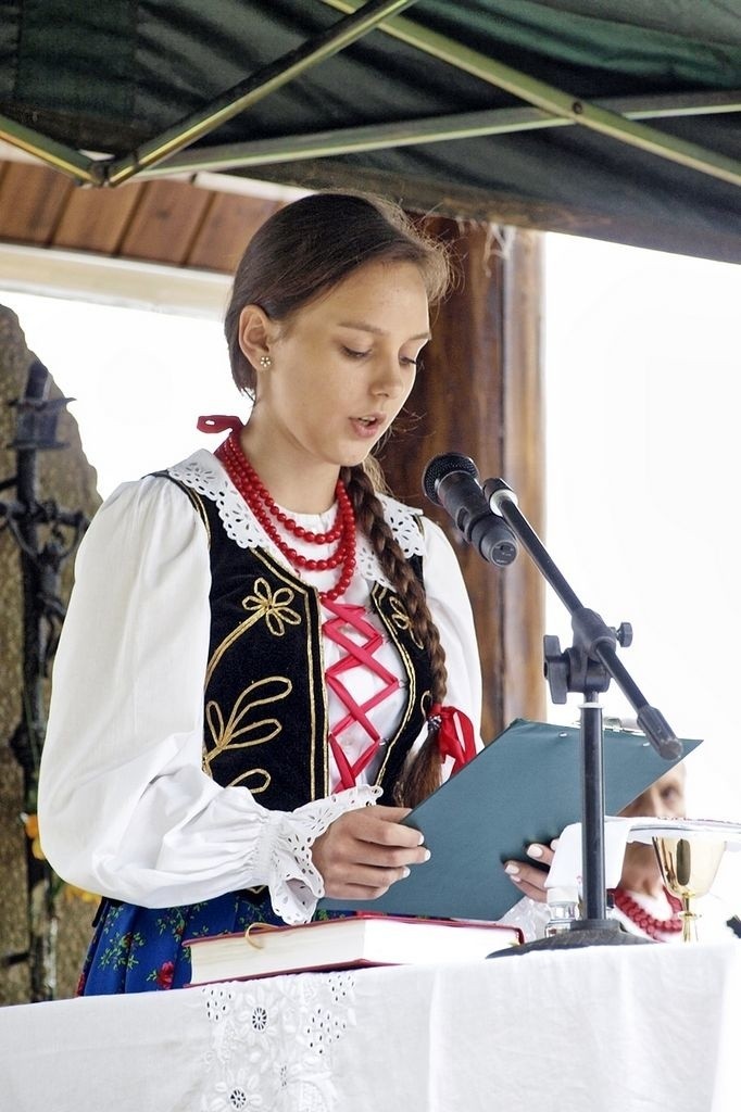 Odkryj Beskid Wyspowy. Kamienne „szczeble” poprowadzą nas na Szczebel