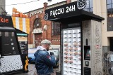 Kraków. Pączkomat stanął na Kazimierzu przy ul. Wawrzyńca. Cena może dziwić...