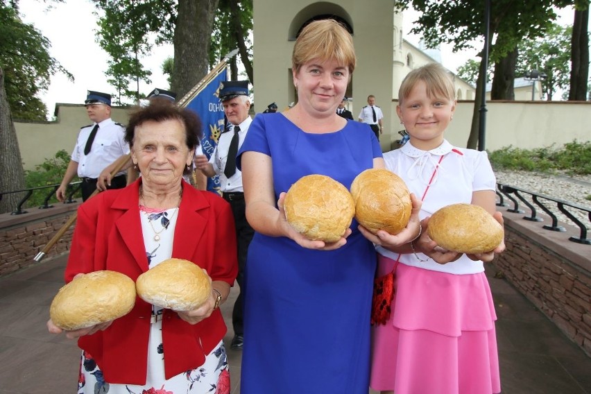 Helena, Aneta i Ania Karyś świętowały dożynki w Daleszycach...