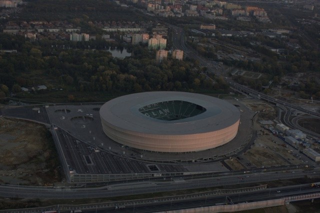 Stadion Miejski we Wrocławiu z lotu ptaka.