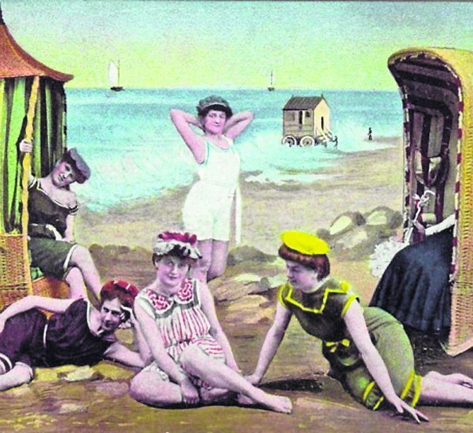 Moda plażowa z końcówki XIX wieku. Stroje dla pań i panów...