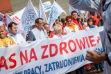 Manifestacja pracowników służby zdrowia w Warszawie. "Powołaniem się nie najesz" [ZDJĘCIA]