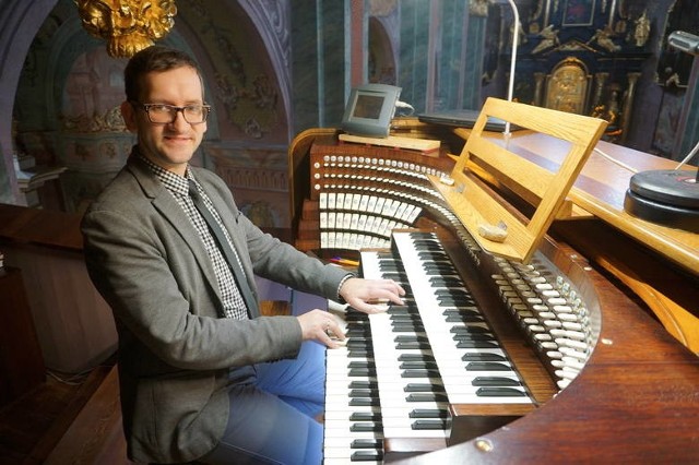 Organistą w katedrze jest Stanisław Maryjewski. Możliwość gry na 85-letnim instrumencie traktuje jak wyróżnienie