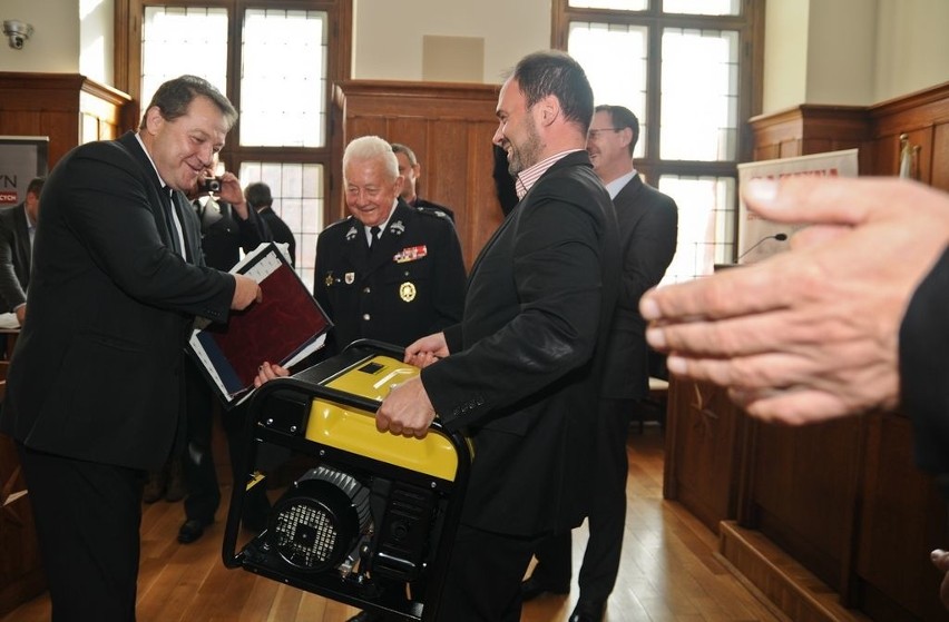 Toruń  Podsumowanie plebiscytu "Strażak roku 2013"