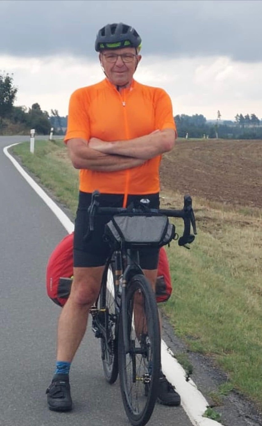 Witold Kotarba jeden z uczestników wyprawy rowerowej do...