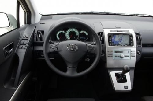 Fot. Toyota: Wskazania przyrządów Corolli są doskonale...