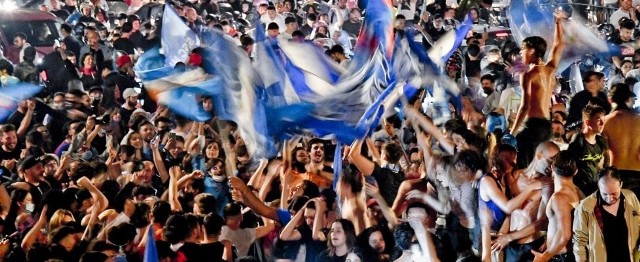Po meczu Napoli - Juventus w dniu 17 czerwca tysiące Włochów wyszło na ulice.