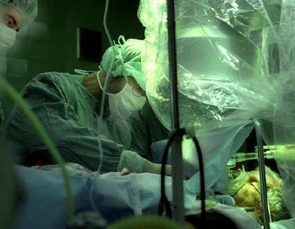 Od 5 miesięcy lekarze oddziału kardiologii SW nr 2 wszczepiają kardiowertery, urządzenia ratujące życie chorych z arytmią serca. 