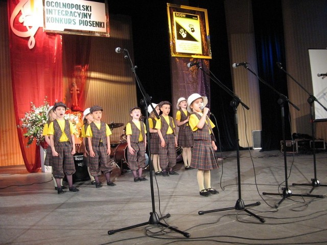 Koncert galowy rozpoczął zespół Rytm ze szkoły numer 33 w Radomiu- laureat I miejsca