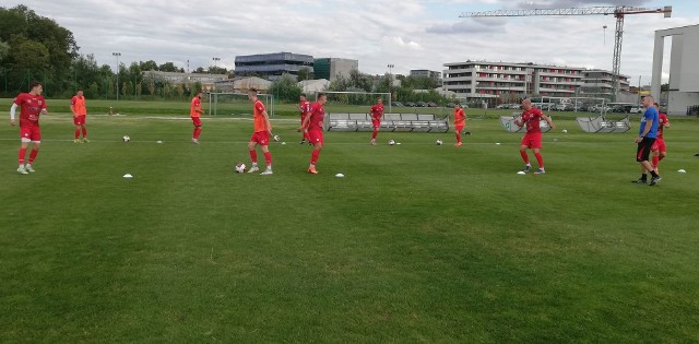 Trzecioligowa Wisła Sandomierz przegrała 0:1 sparing z drugoligową Garbarnią Kraków.