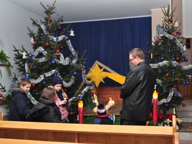 Szopka bożonarodzeniowa w Kościele Miłosierdzia Bożego na tarnobrzeskim osiedlu Dzików.