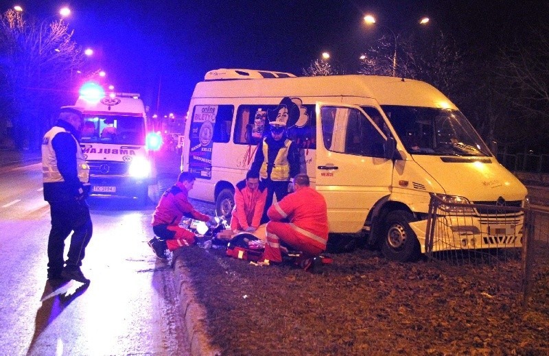 Reanimacja kierowcy busa w Kielcach