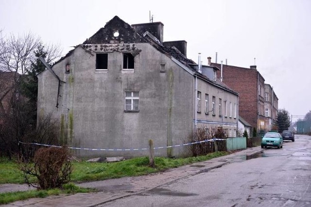 Do pożaru w 3-kondygnacyjnym budynku przy ul. Przy Torze w gdańskiej Oruni doszło w sobotę, 21 listopada.