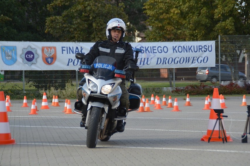 XXIX konkurs Policjant ruchu drogowego - finał. Jazda...